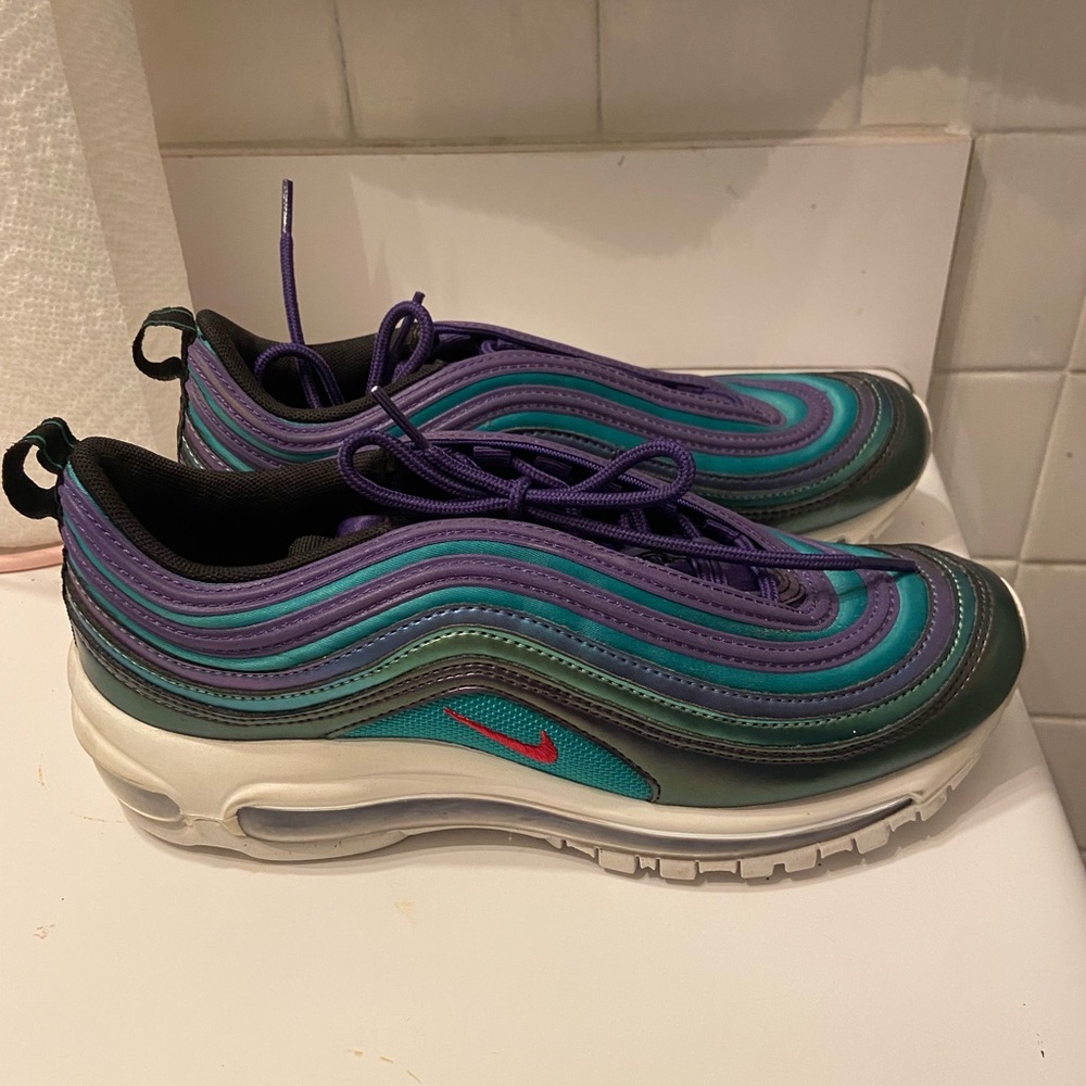 Nike 97’ size: 5,5